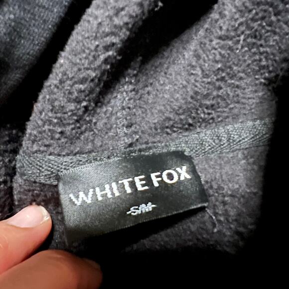 White Fox Project 5 Black Hoodie Mens Small Black on Black Logo Distressed - Picture 6 of 7